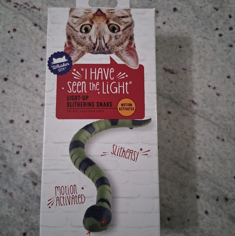 NIB Whisker City Electronic Snake Cat Toy Pounce & Play!!